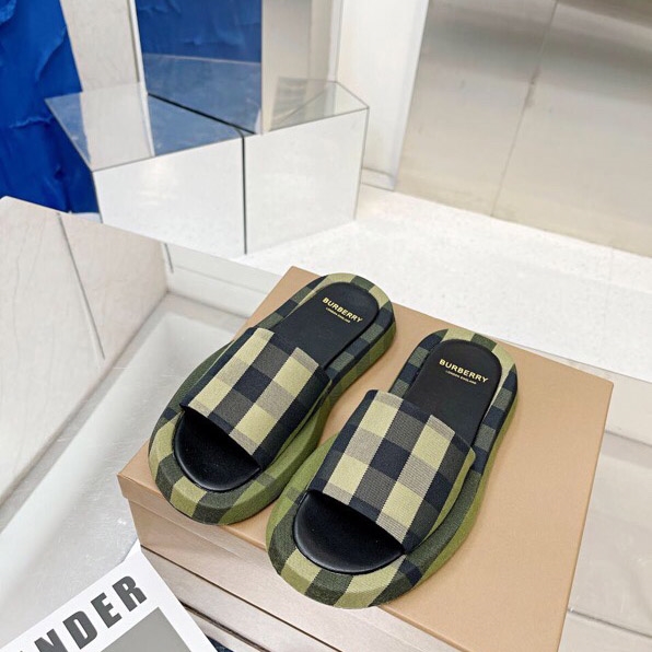 B**rry slippers